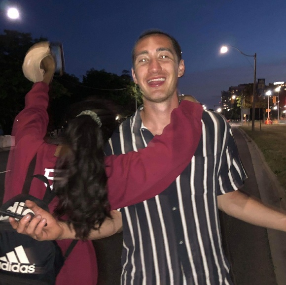 Meet your Posher, Alex - Picture 1 of 1